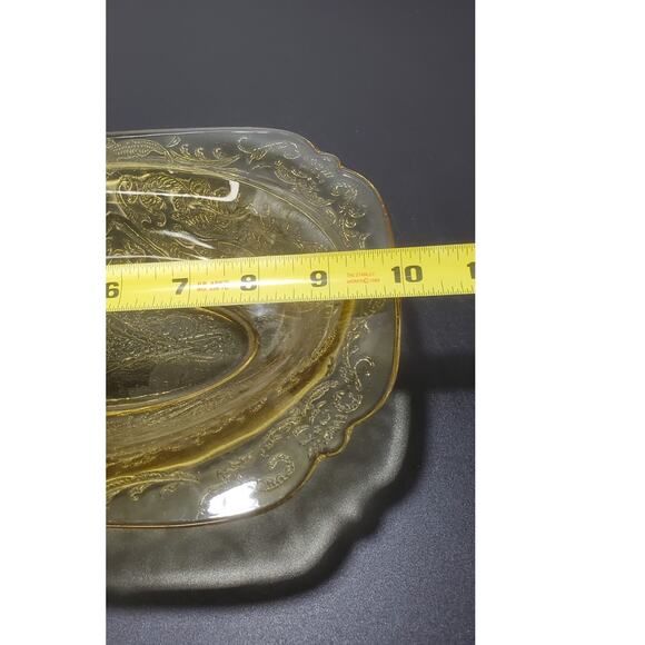 FEDERAL MADRID AMBER YELLOW DEPRESSION GLASS 1932 - 1939, 10" Oval Serving Bowl - Picture 5 of 6